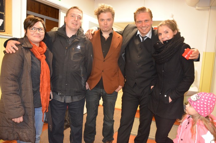 Hetken hehkua Artistin kyljessä